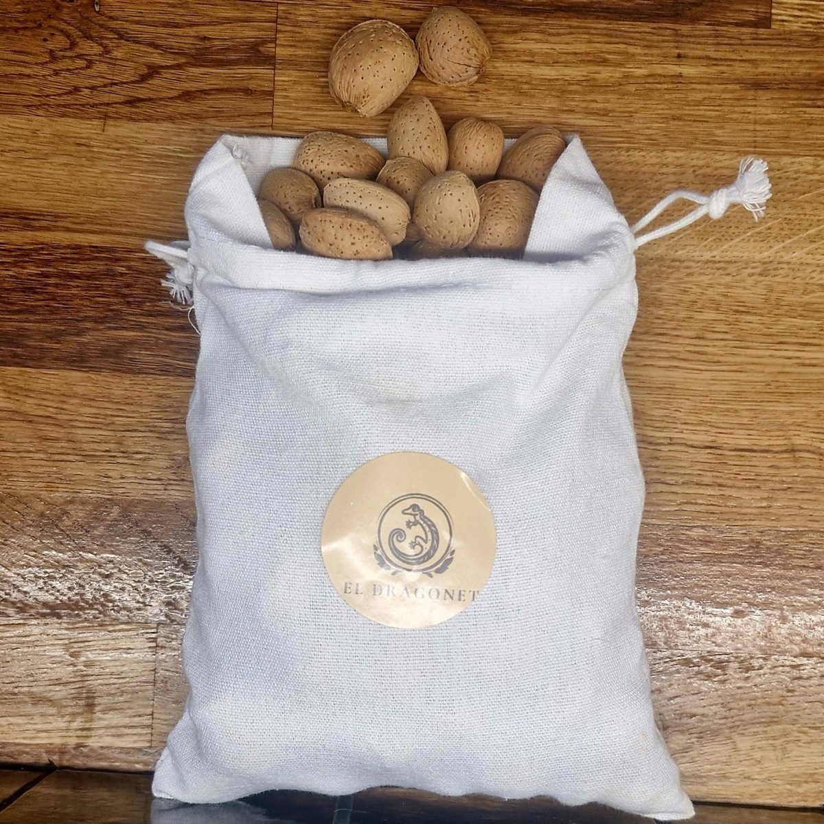 Almendras naturales con cáscara El Dragonet
